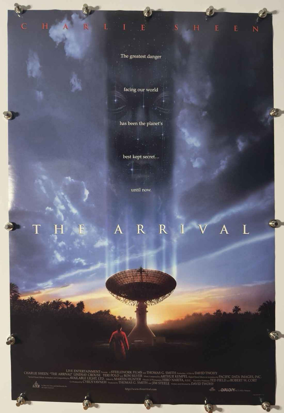 THE ARRIVAL 1996 Original Movie Poster 27x40 DS Rolled Charlie Sheen - Joe's Geek VLT